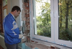 03 монтаж 3 окон в кабинете №6 для первоклассников