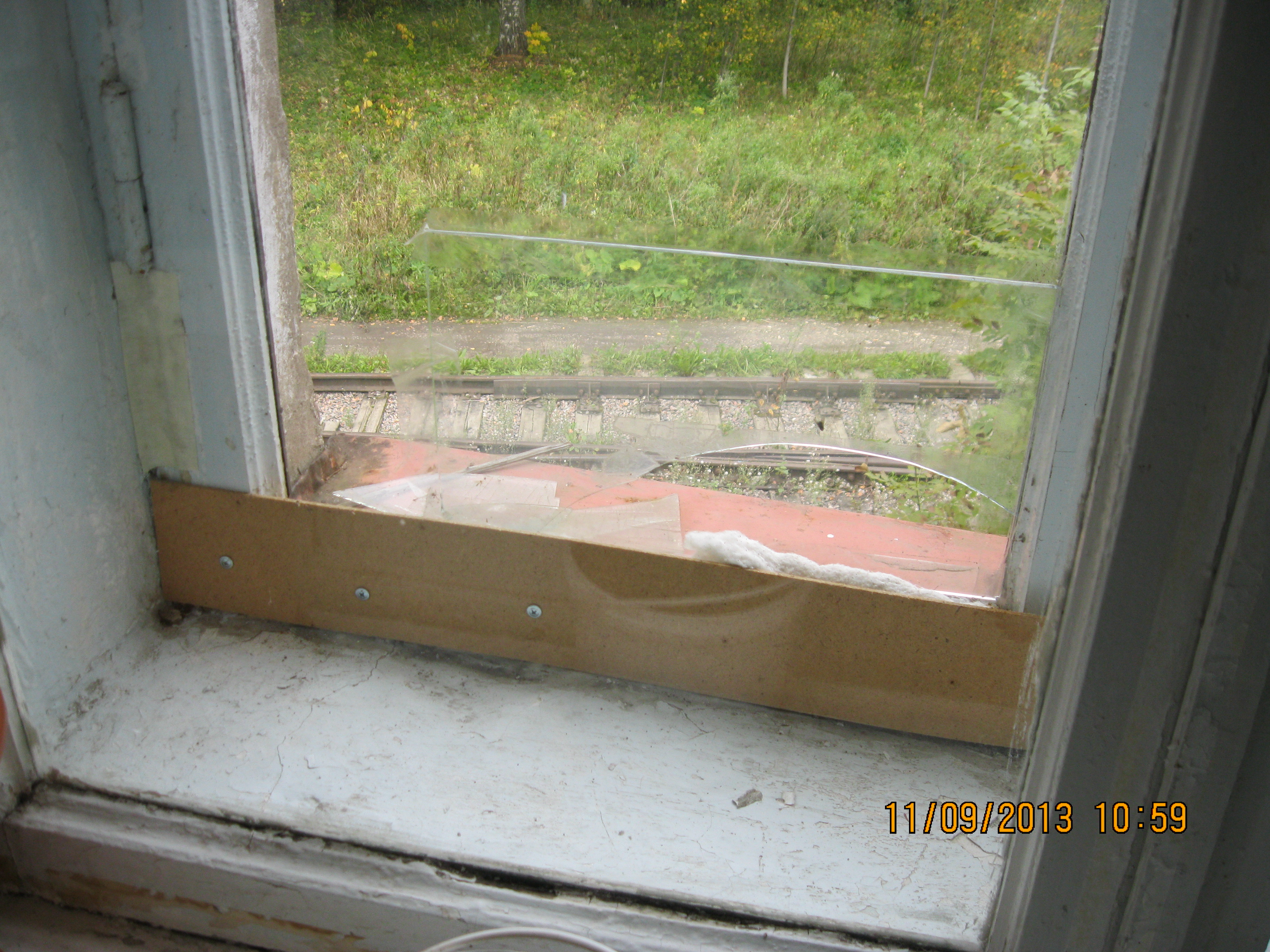 детский сад Кречевицы, фото до замены оконных систем